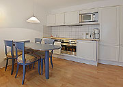 Großzügige Küche in der Ferienwohnung in Binz auf Rügen